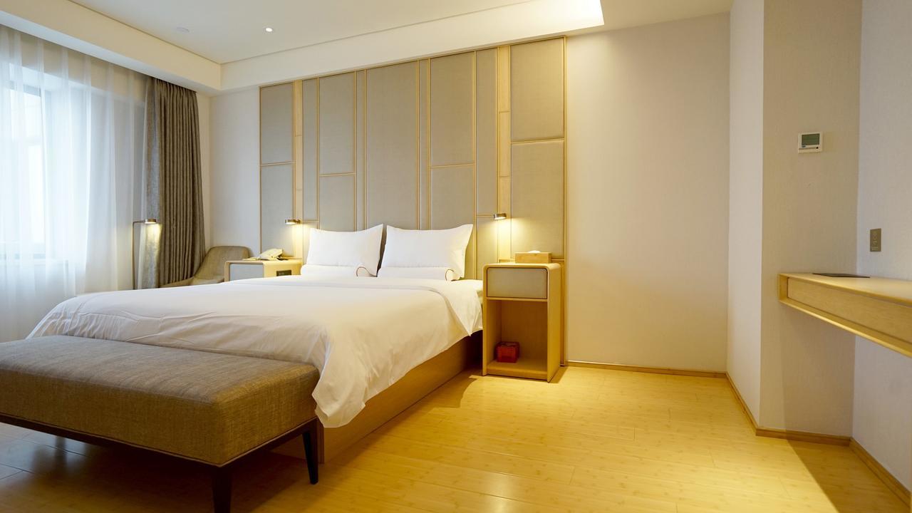 Ji Hotel Shanghai Baoshan Youyi Road Exteriör bild